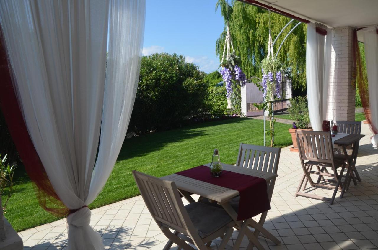 Asso Bed & Breakfast Манерба-дель-Гарда Экстерьер фото